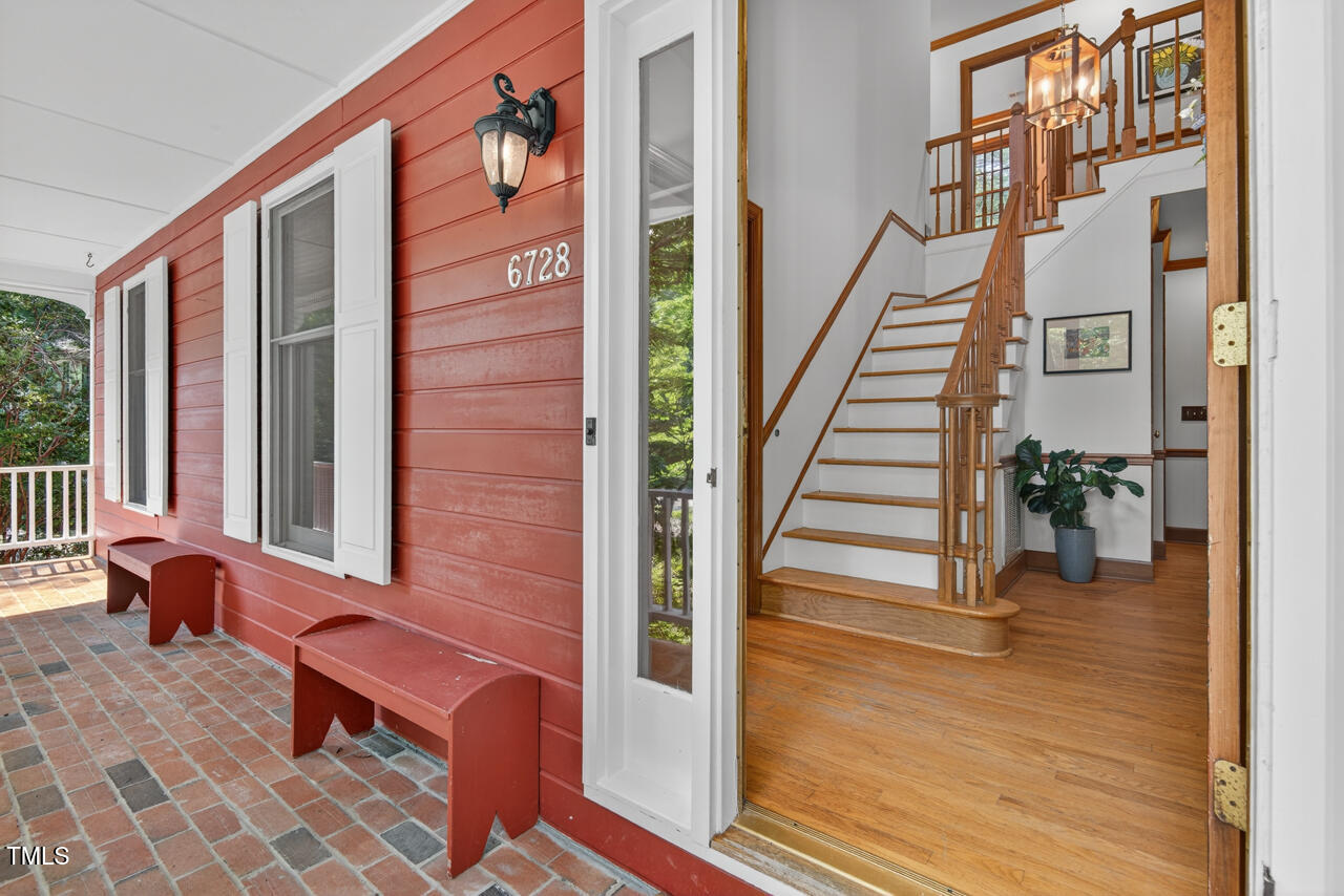 6728 Glen Forrest Drive