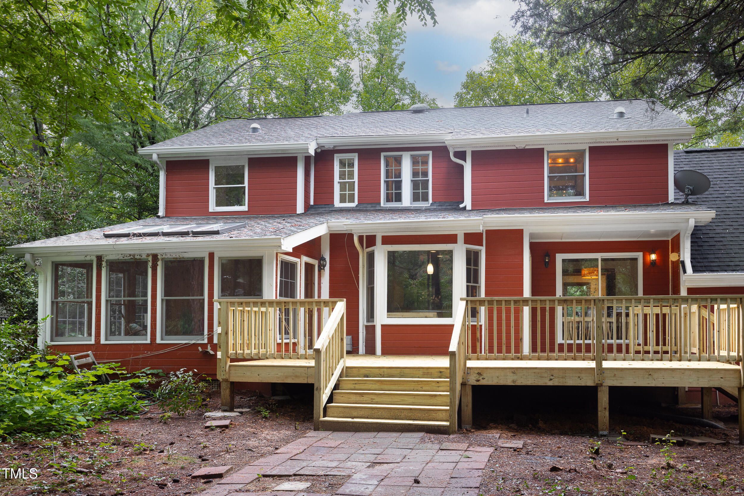 6728 Glen Forrest Drive