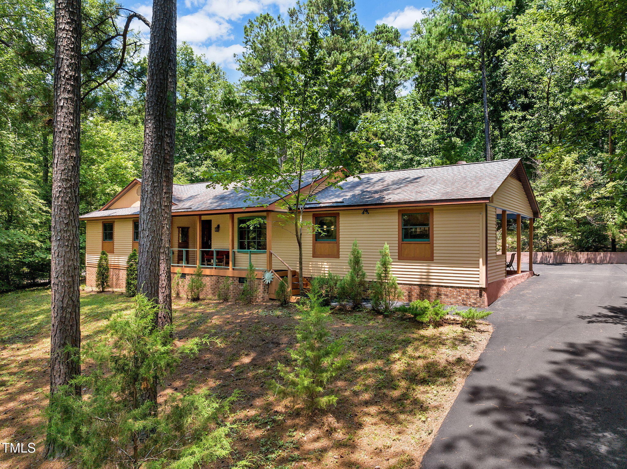 4134 King Charles Road