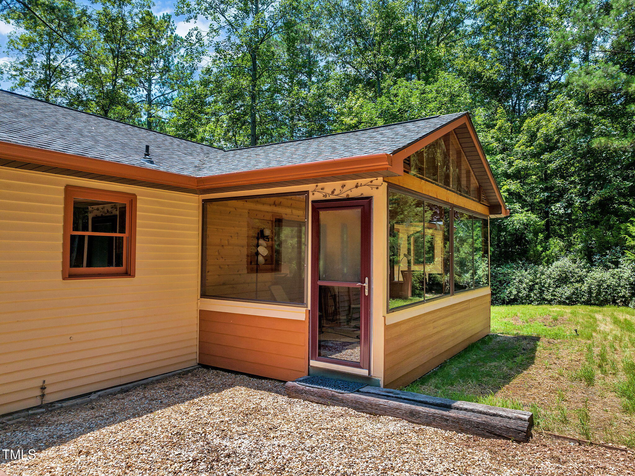 4134 King Charles Road