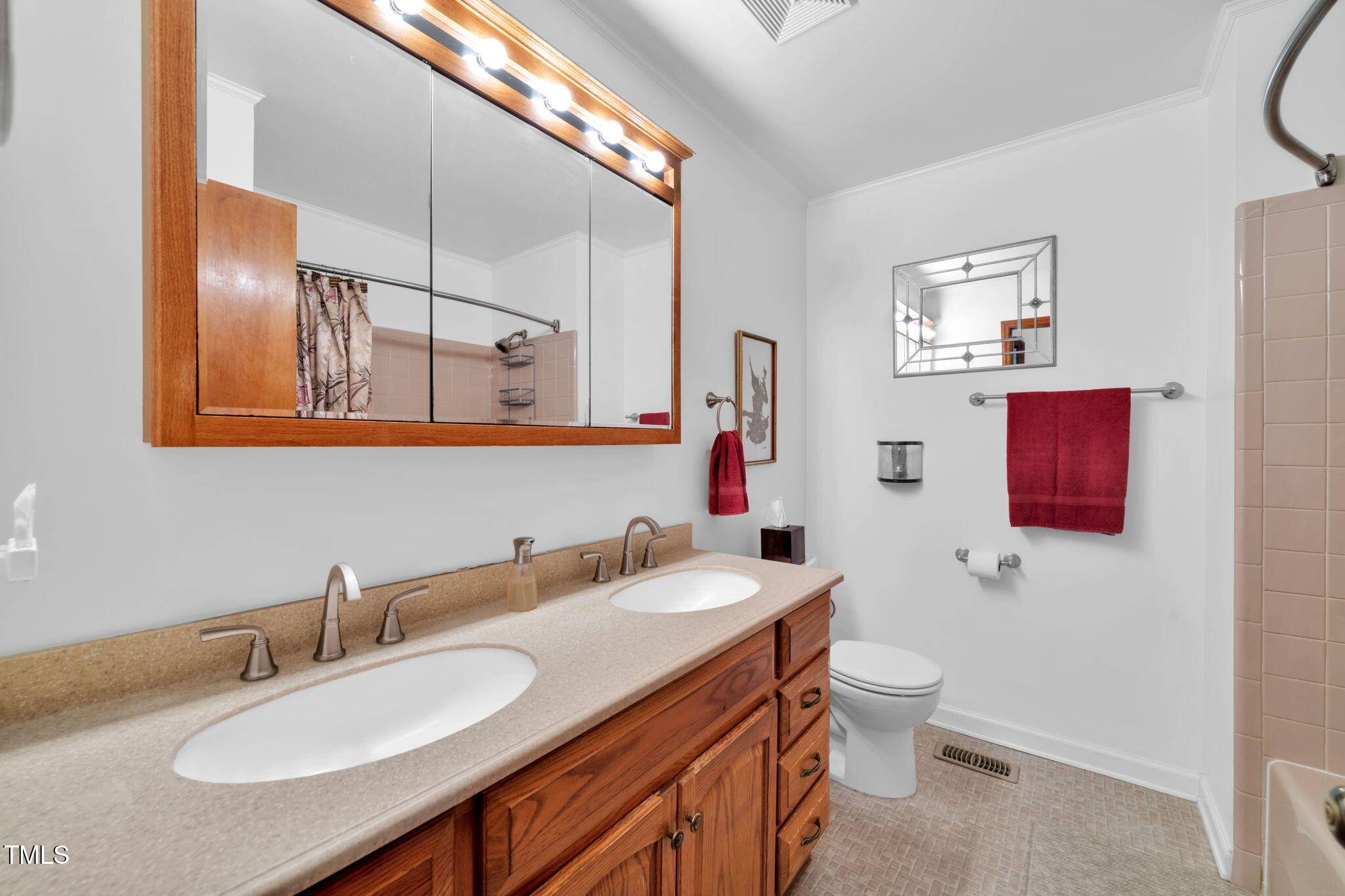 4134 King Charles Road