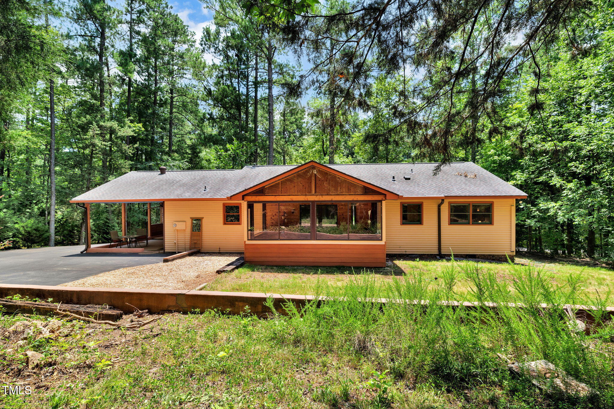 4134 King Charles Road