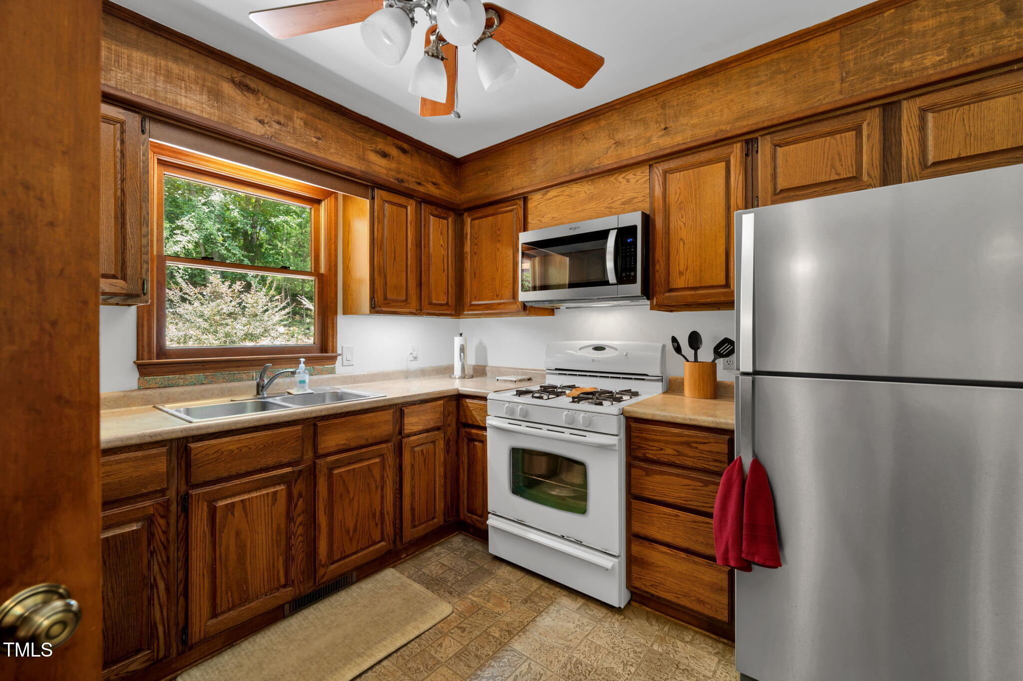 4134 King Charles Road