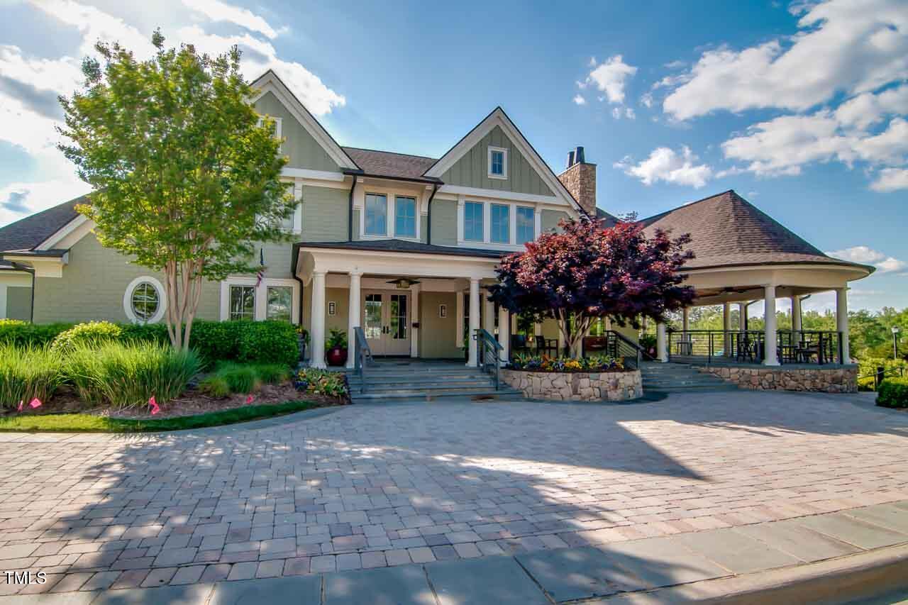 125 Meadows Edge Drive