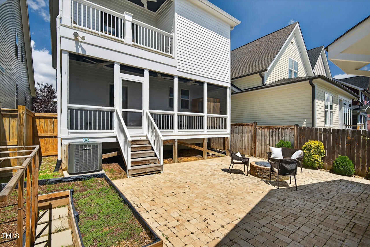 125 Meadows Edge Drive
