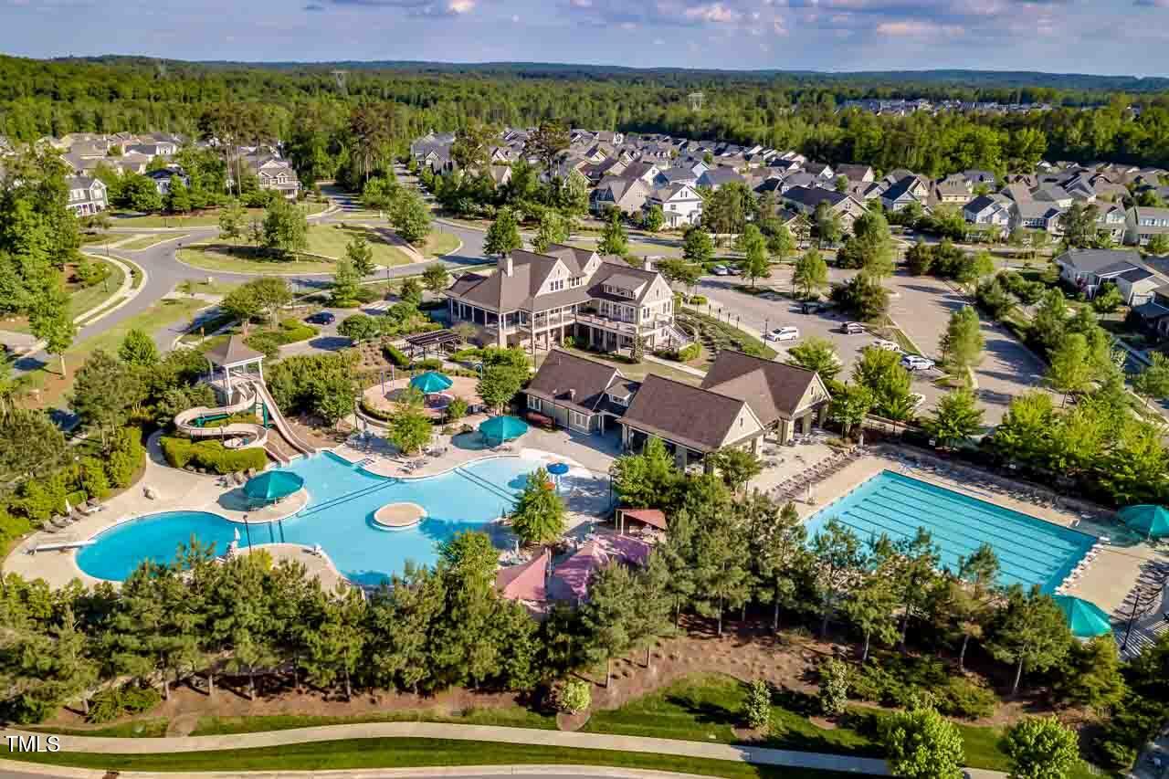 125 Meadows Edge Drive