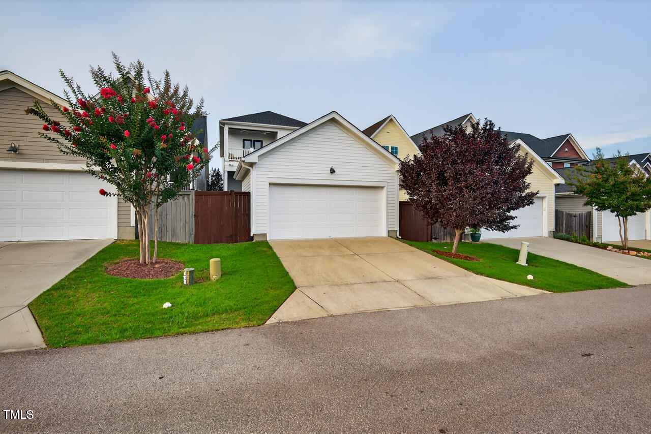 125 Meadows Edge Drive