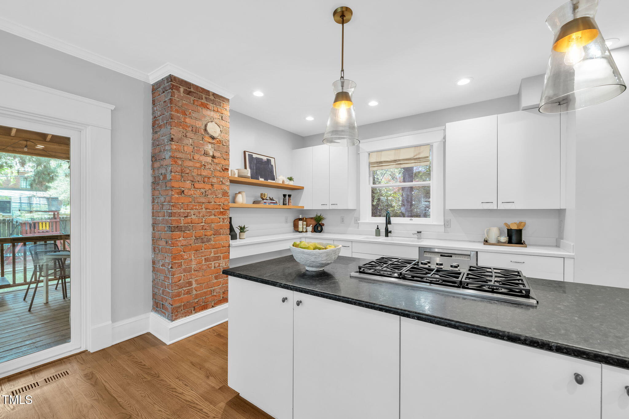 1015 W Trinity Avenue