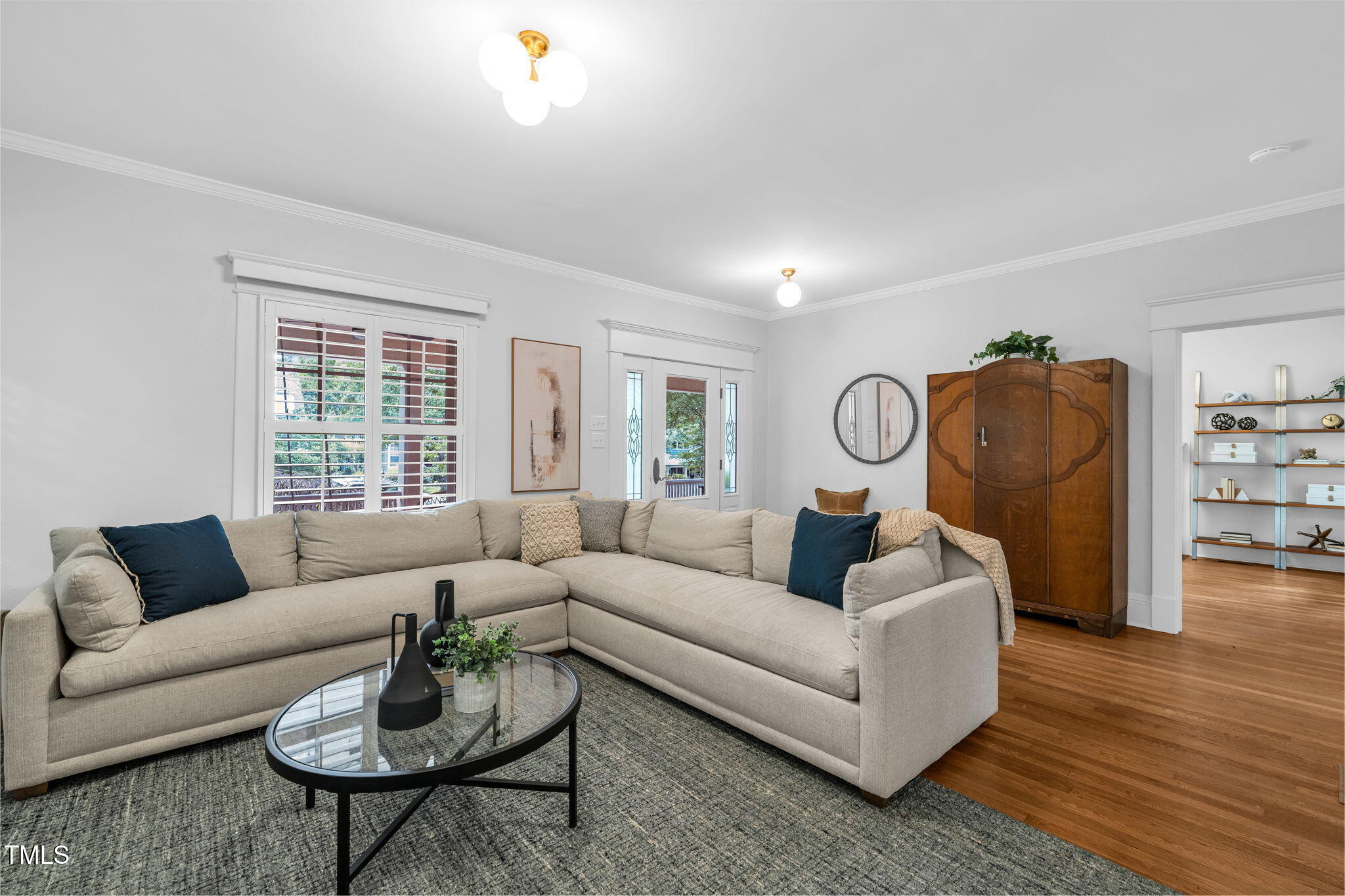 1015 W Trinity Avenue