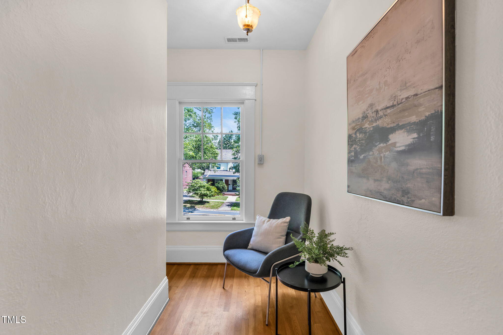 1015 W Trinity Avenue