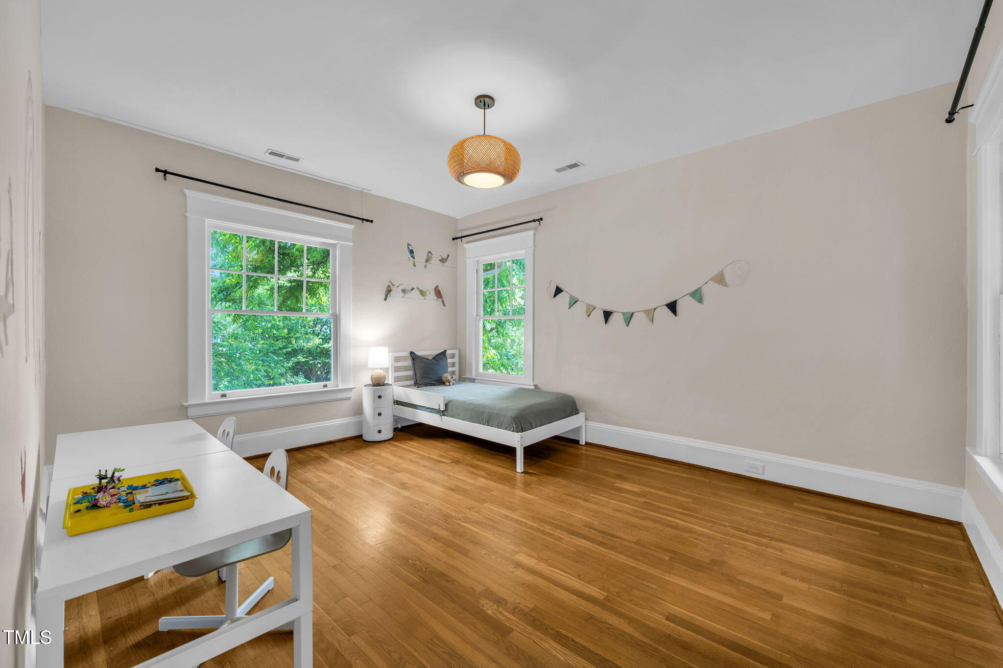 1015 W Trinity Avenue