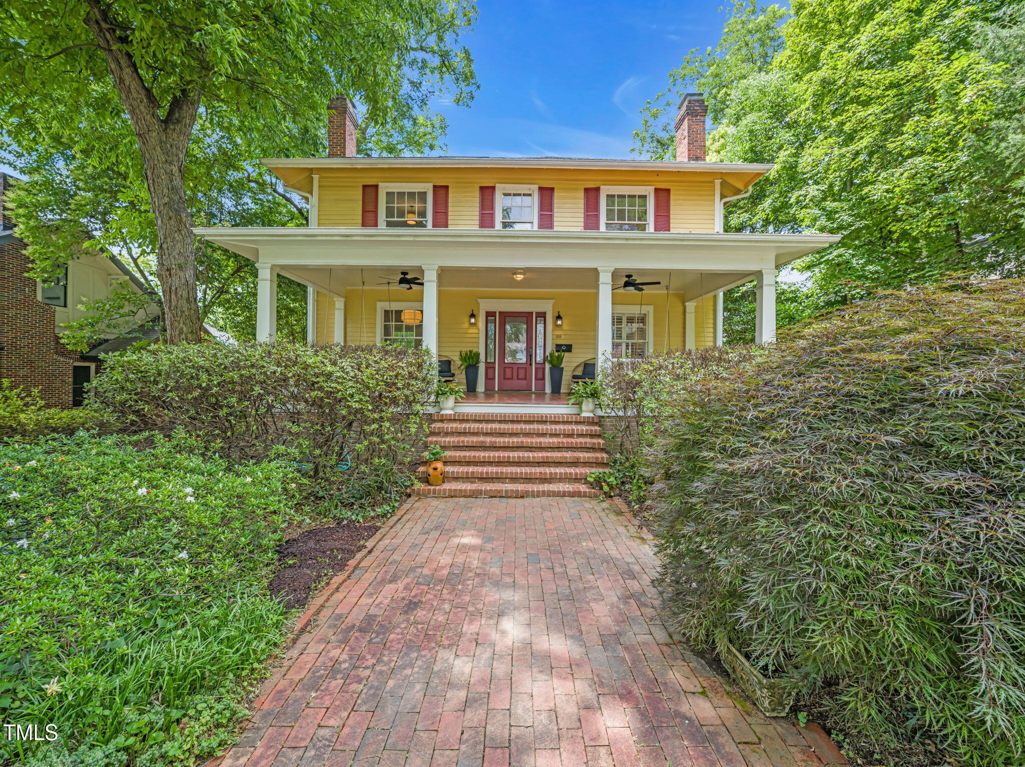 1015 W Trinity Avenue