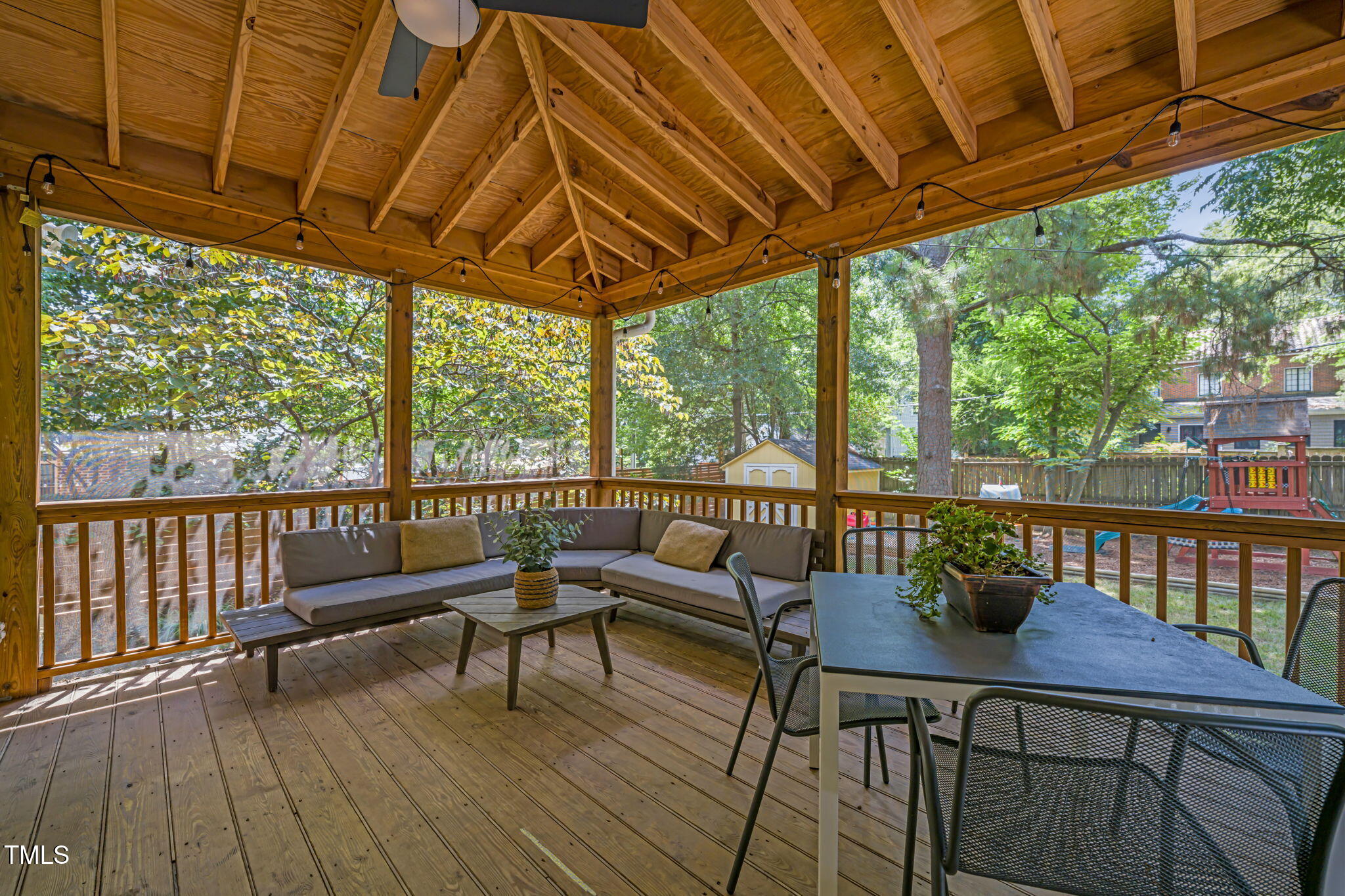 1015 W Trinity Avenue