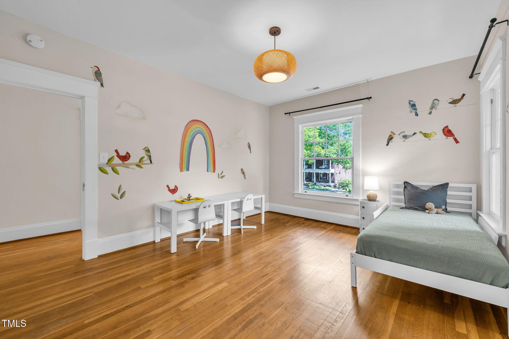 1015 W Trinity Avenue