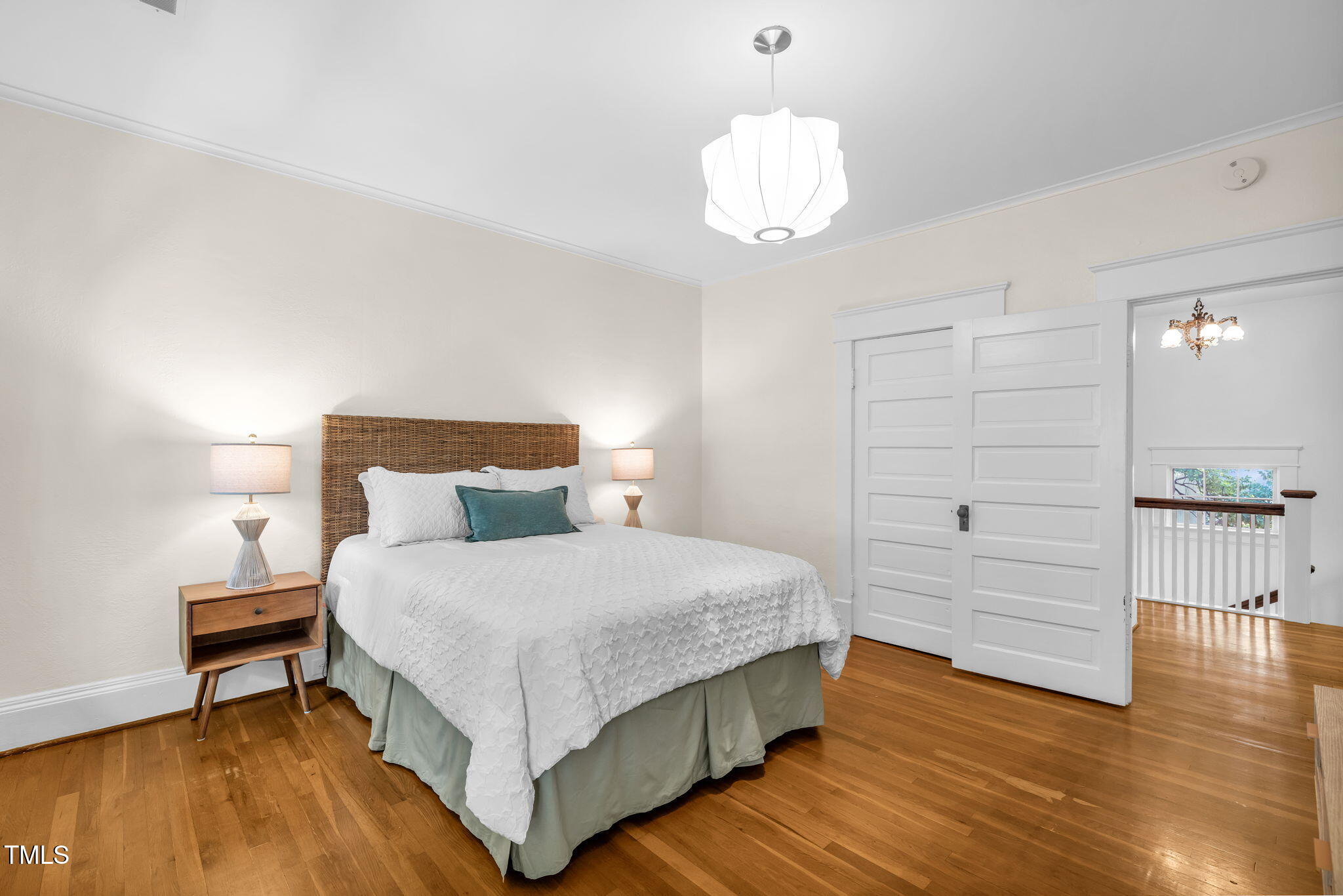 1015 W Trinity Avenue