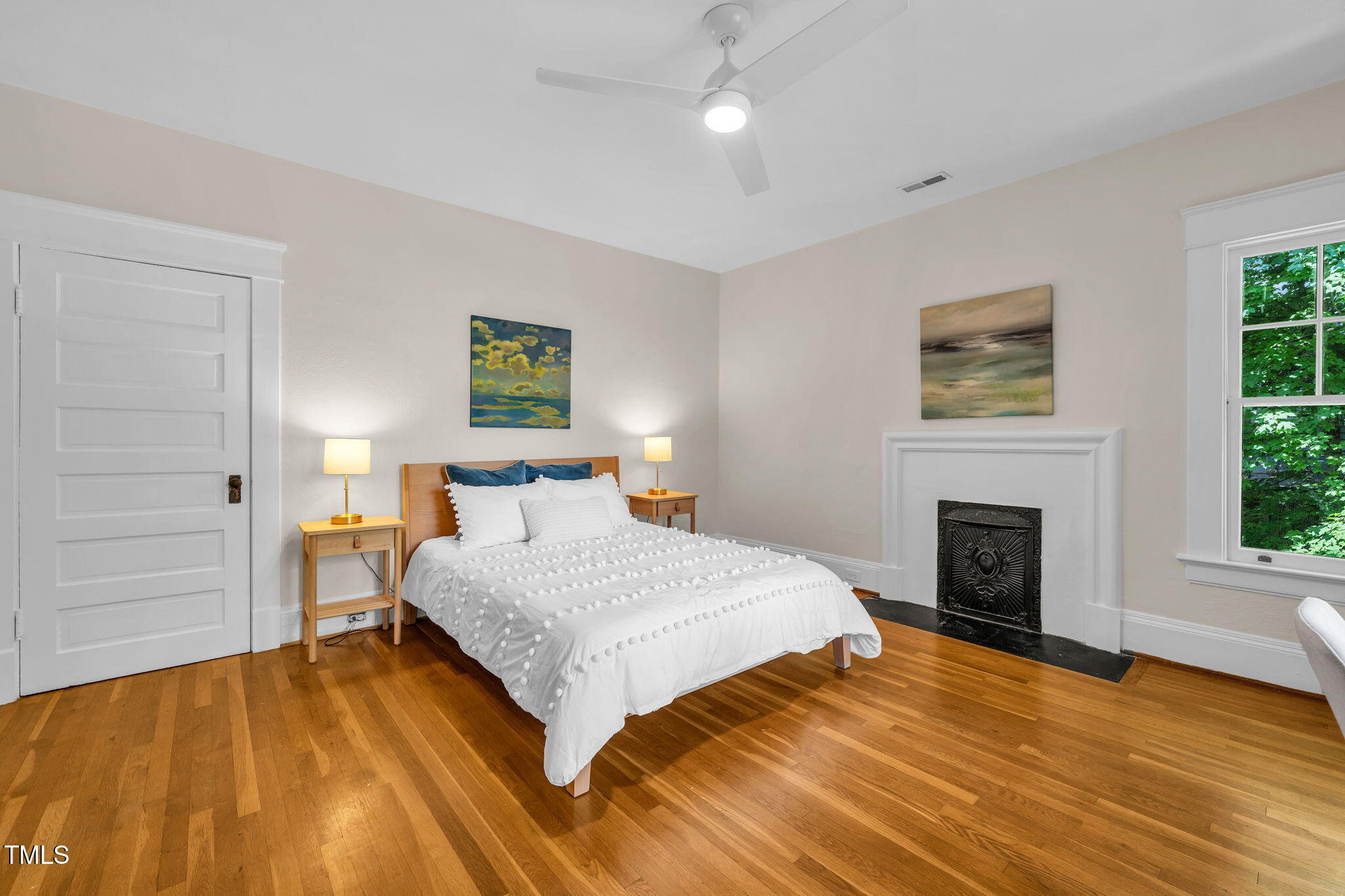 1015 W Trinity Avenue