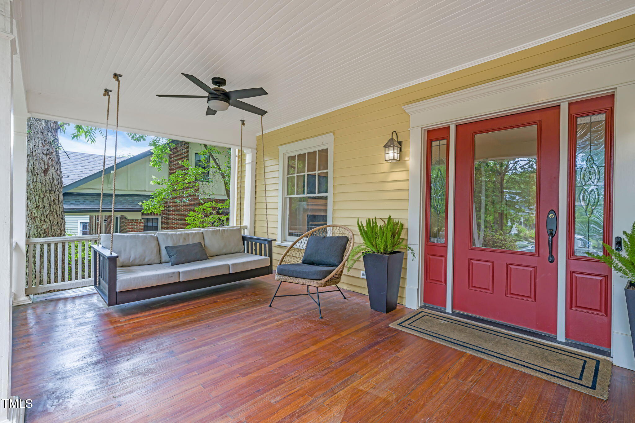 1015 W Trinity Avenue