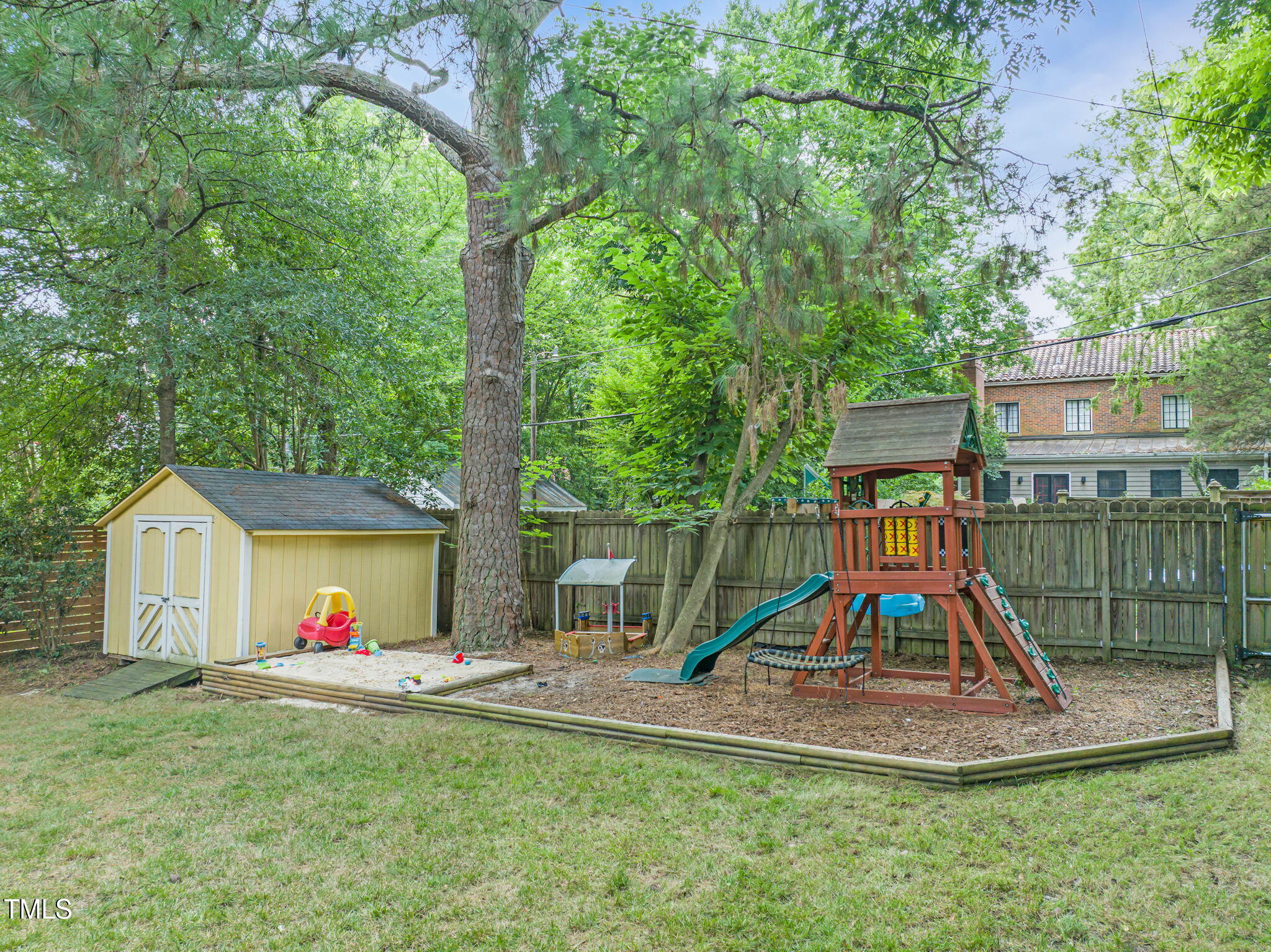 1015 W Trinity Avenue