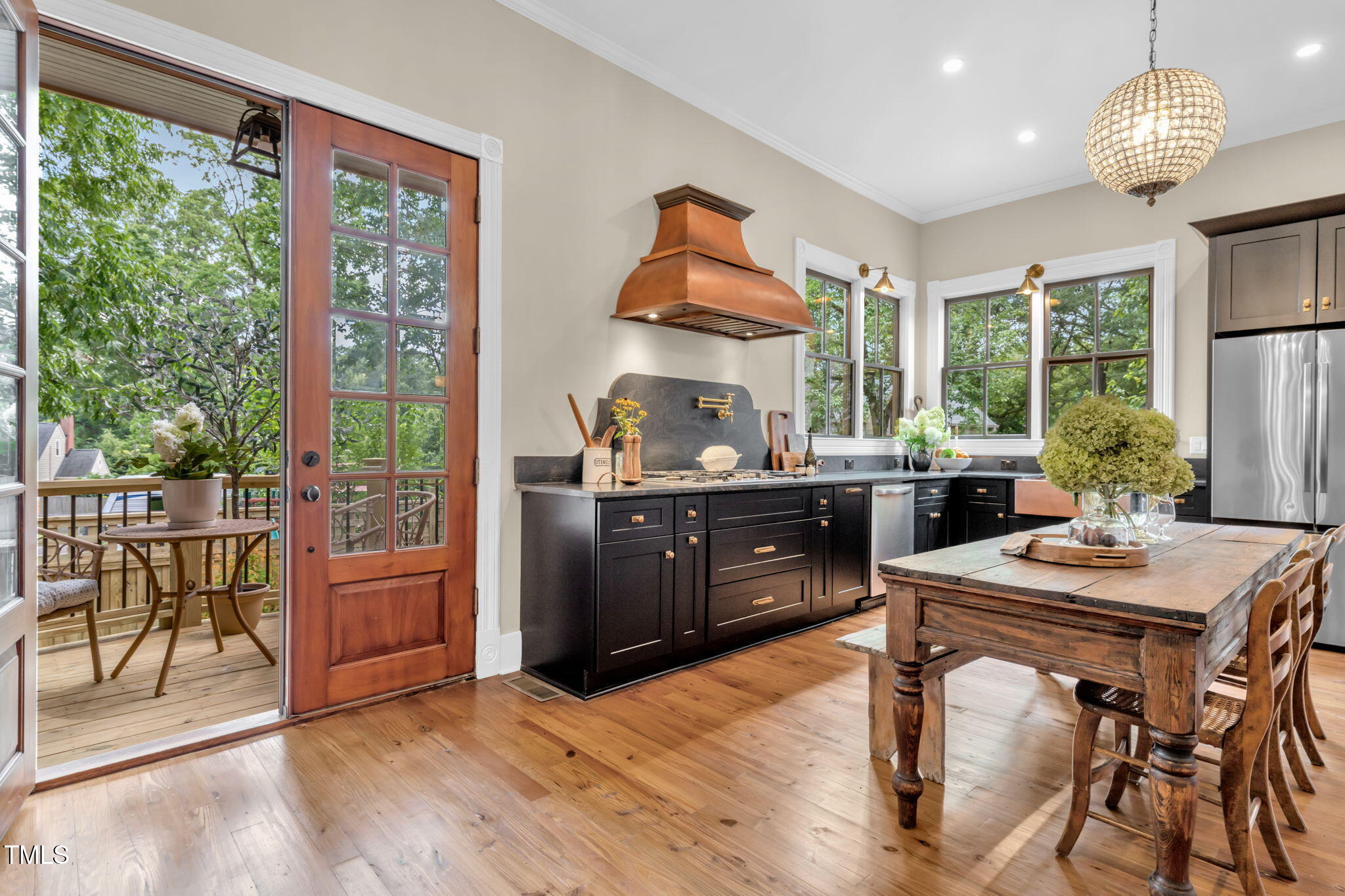 210 E Trinity Avenue