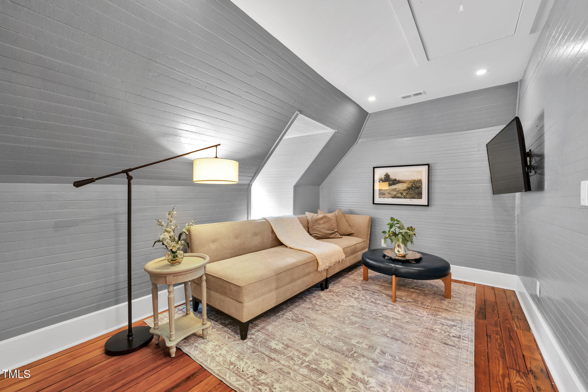 210 E Trinity Avenue