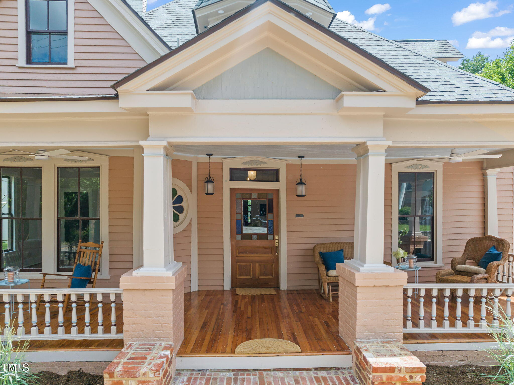 210 E Trinity Avenue