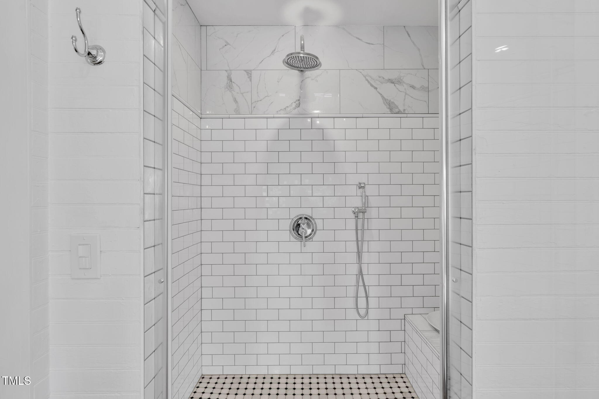 210 E Trinity Avenue