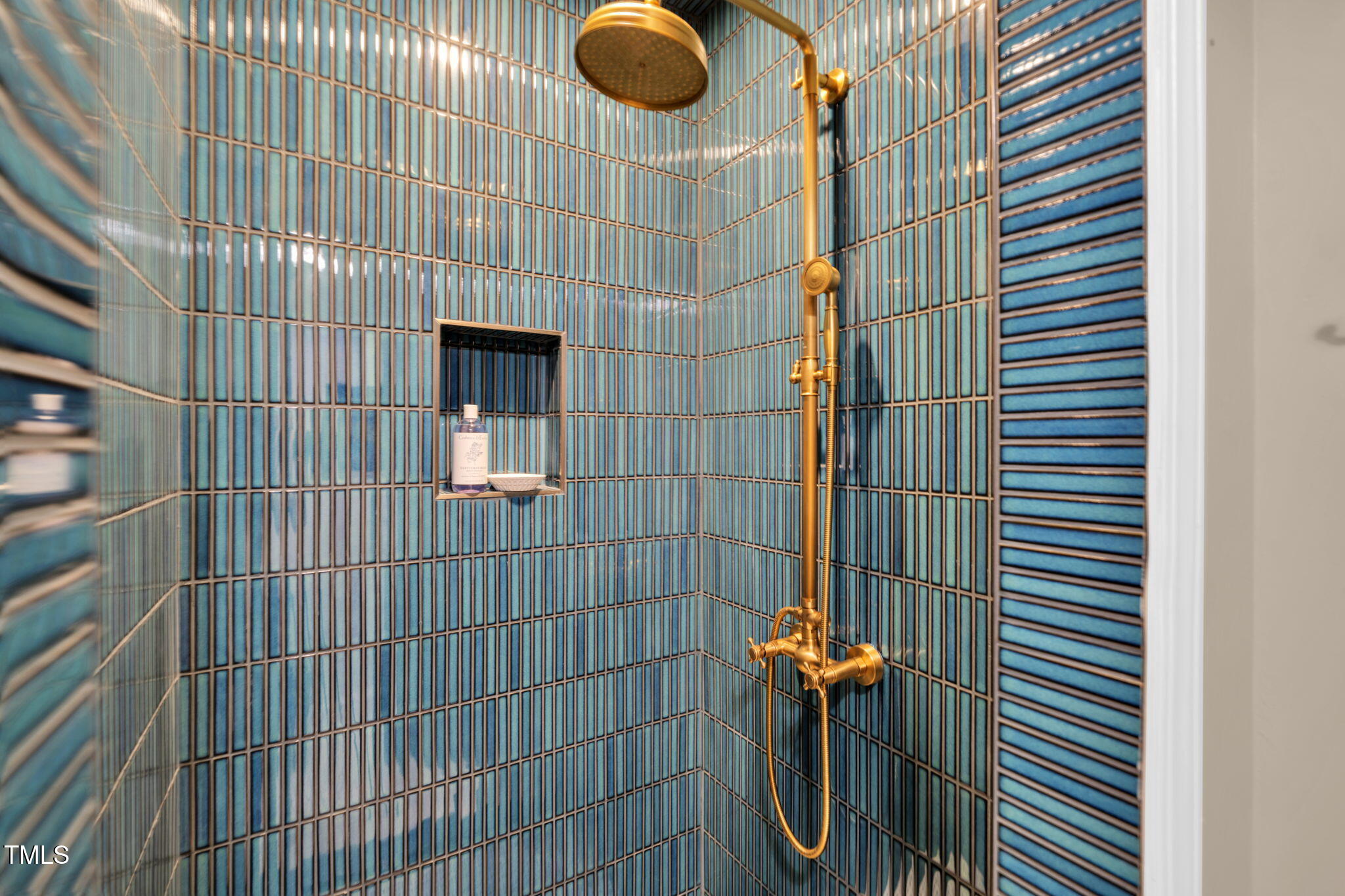 210 E Trinity Avenue