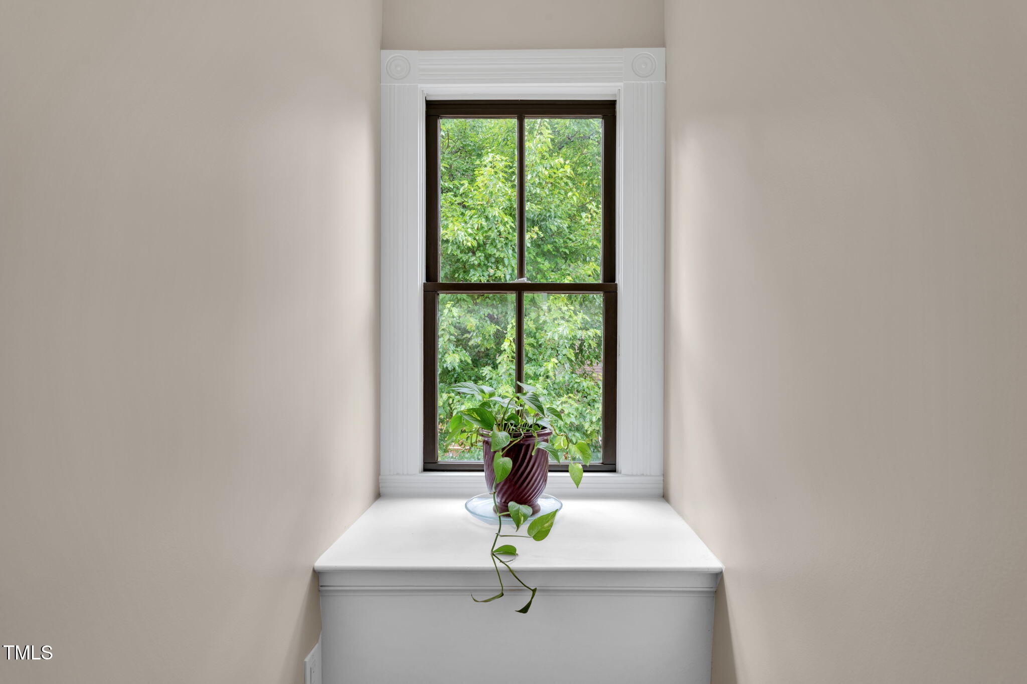 210 E Trinity Avenue