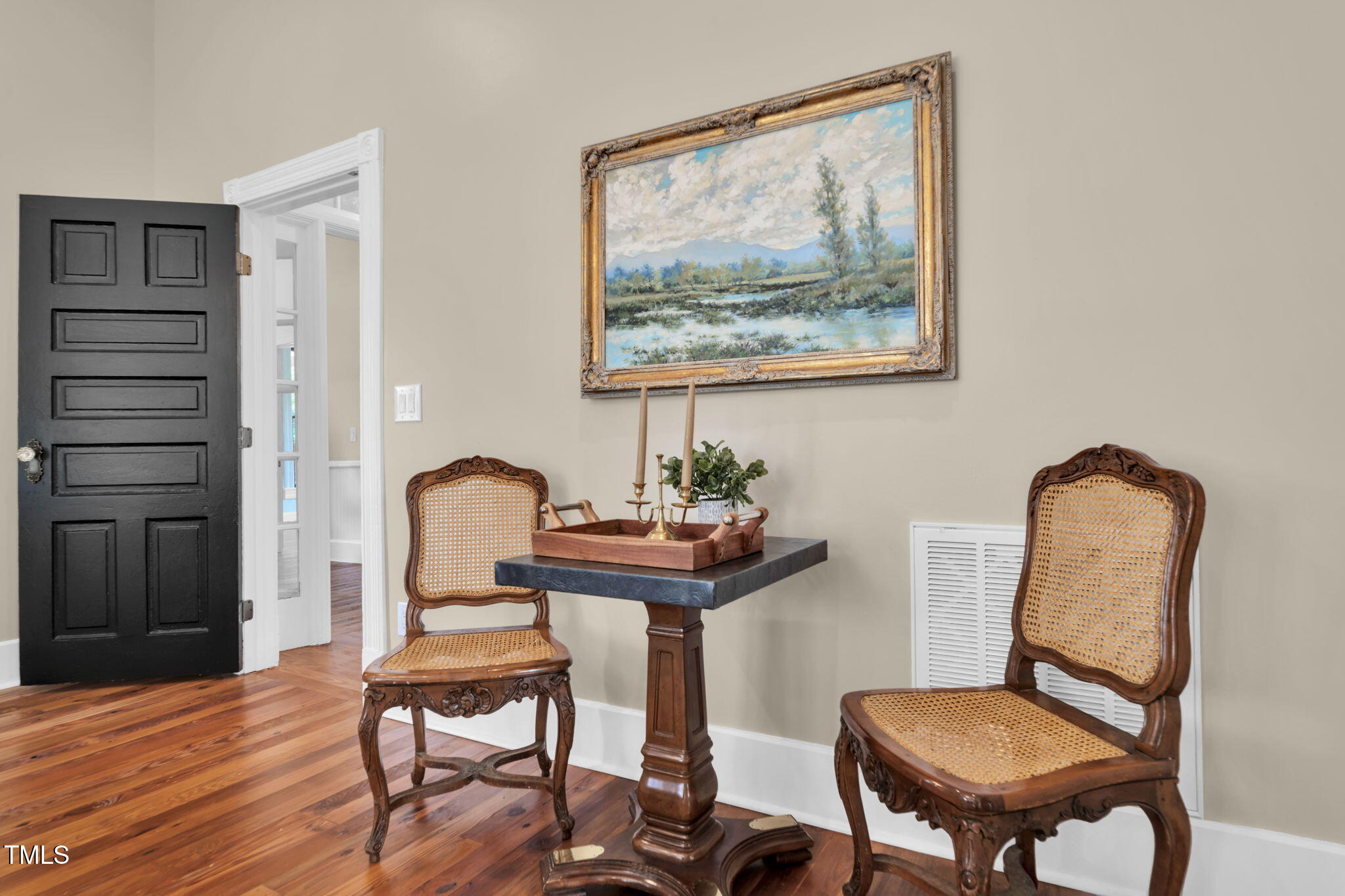 210 E Trinity Avenue