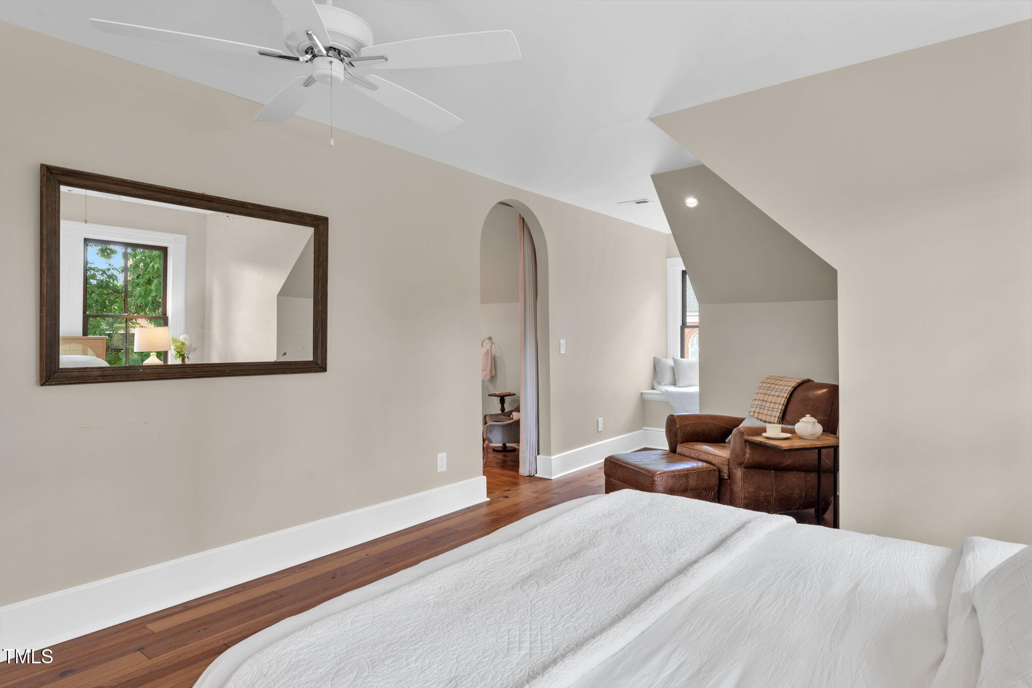 210 E Trinity Avenue