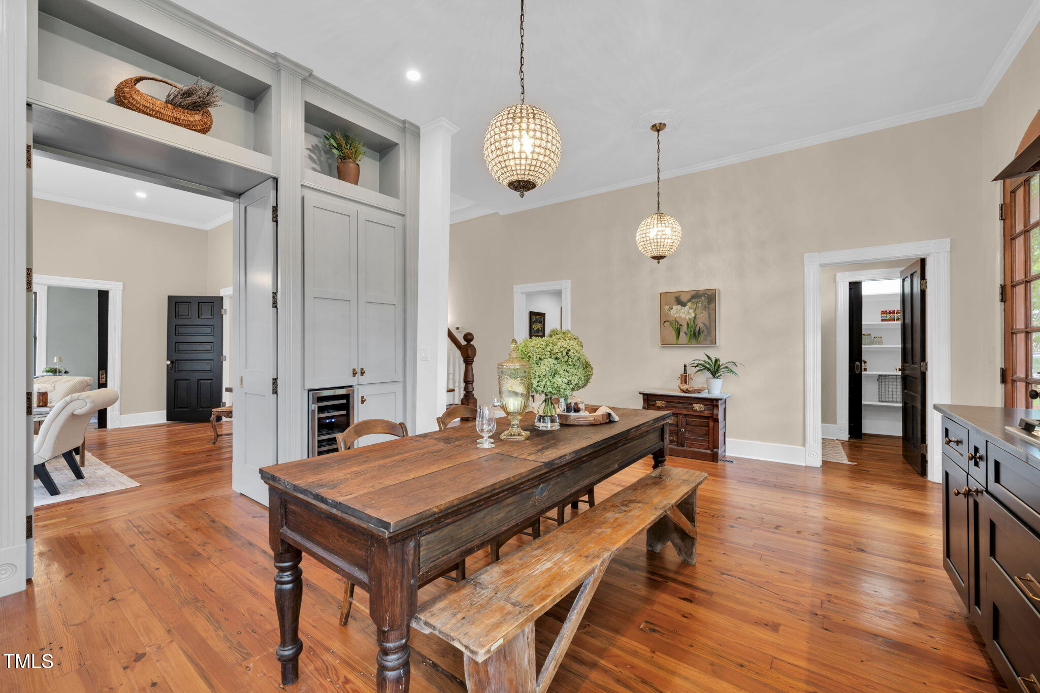 210 E Trinity Avenue