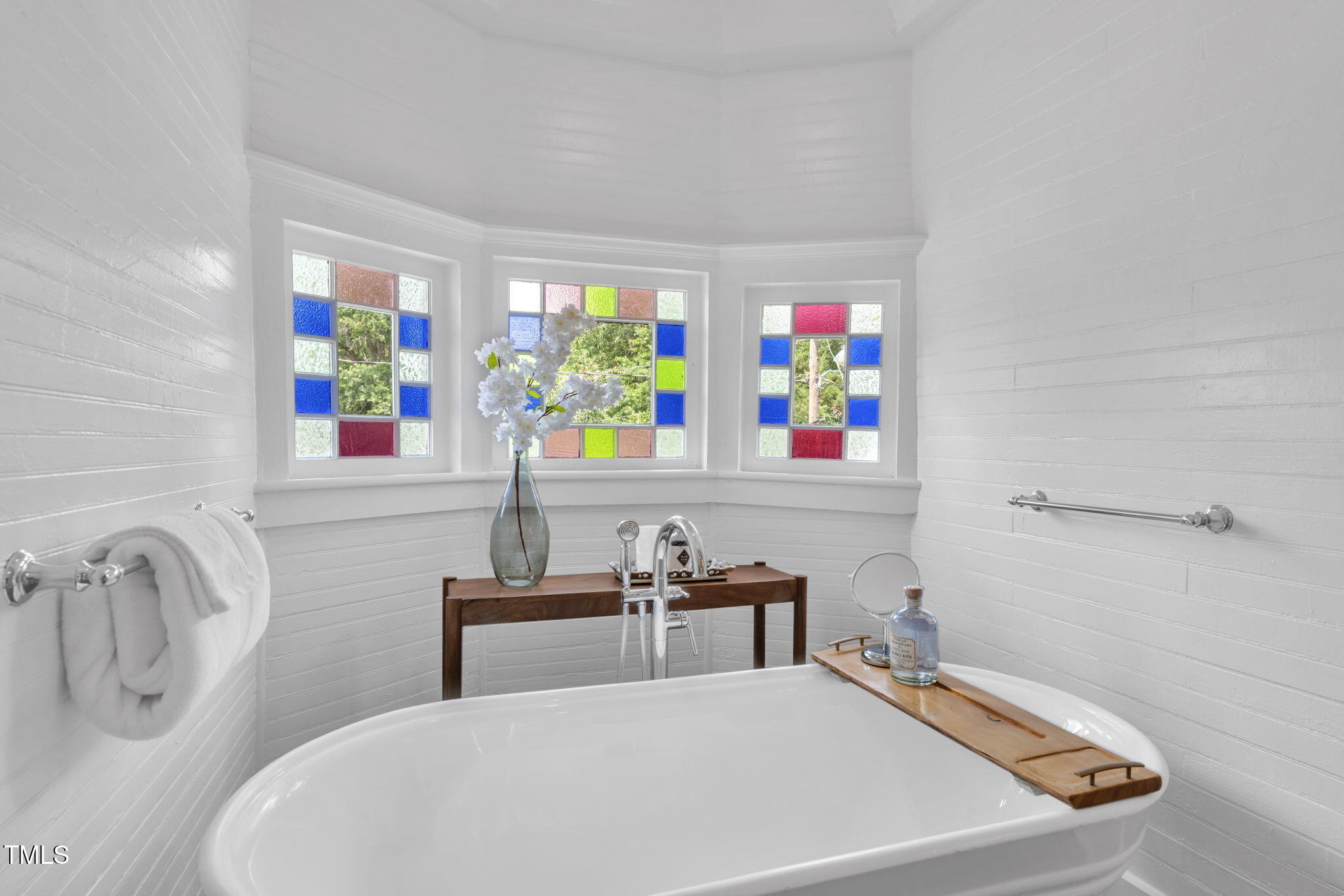 210 E Trinity Avenue