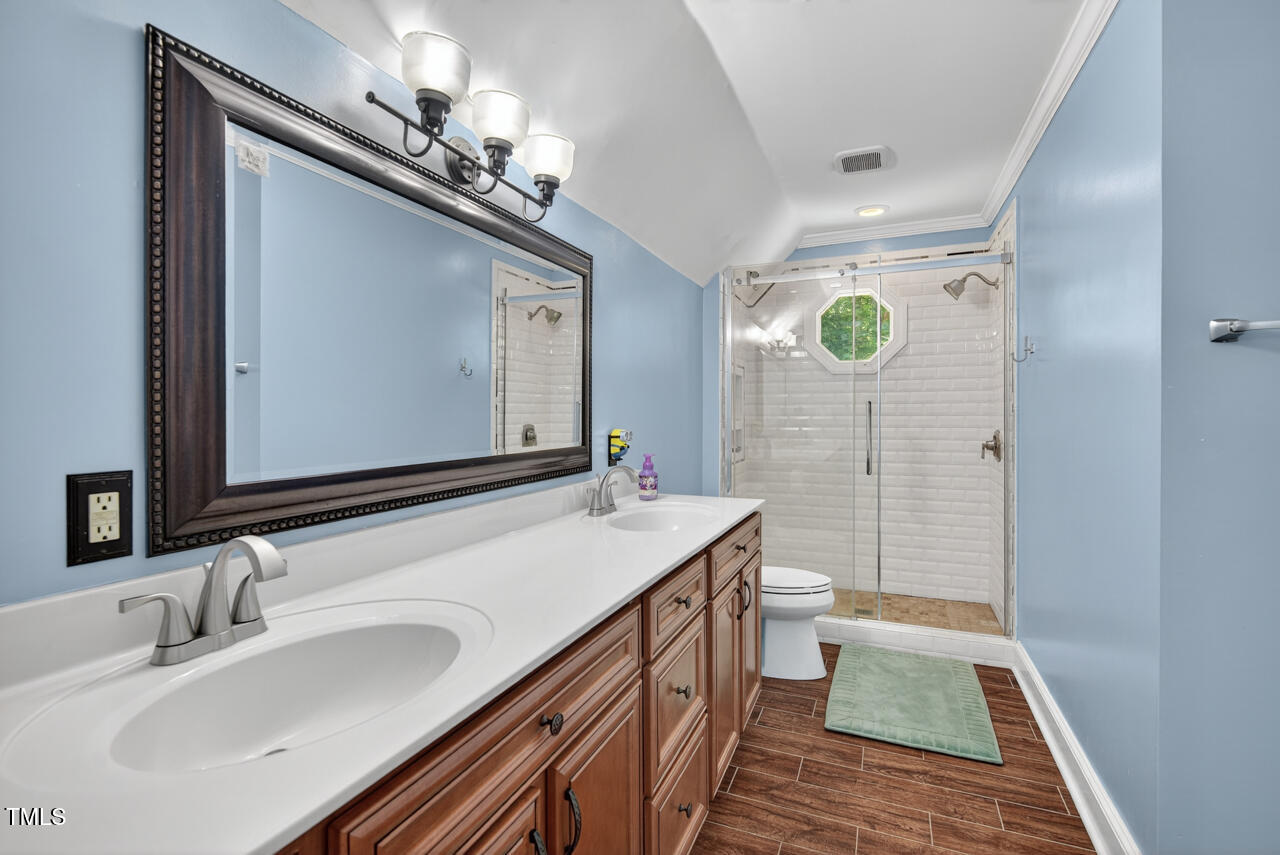 6225 Acorn Ridge Trail