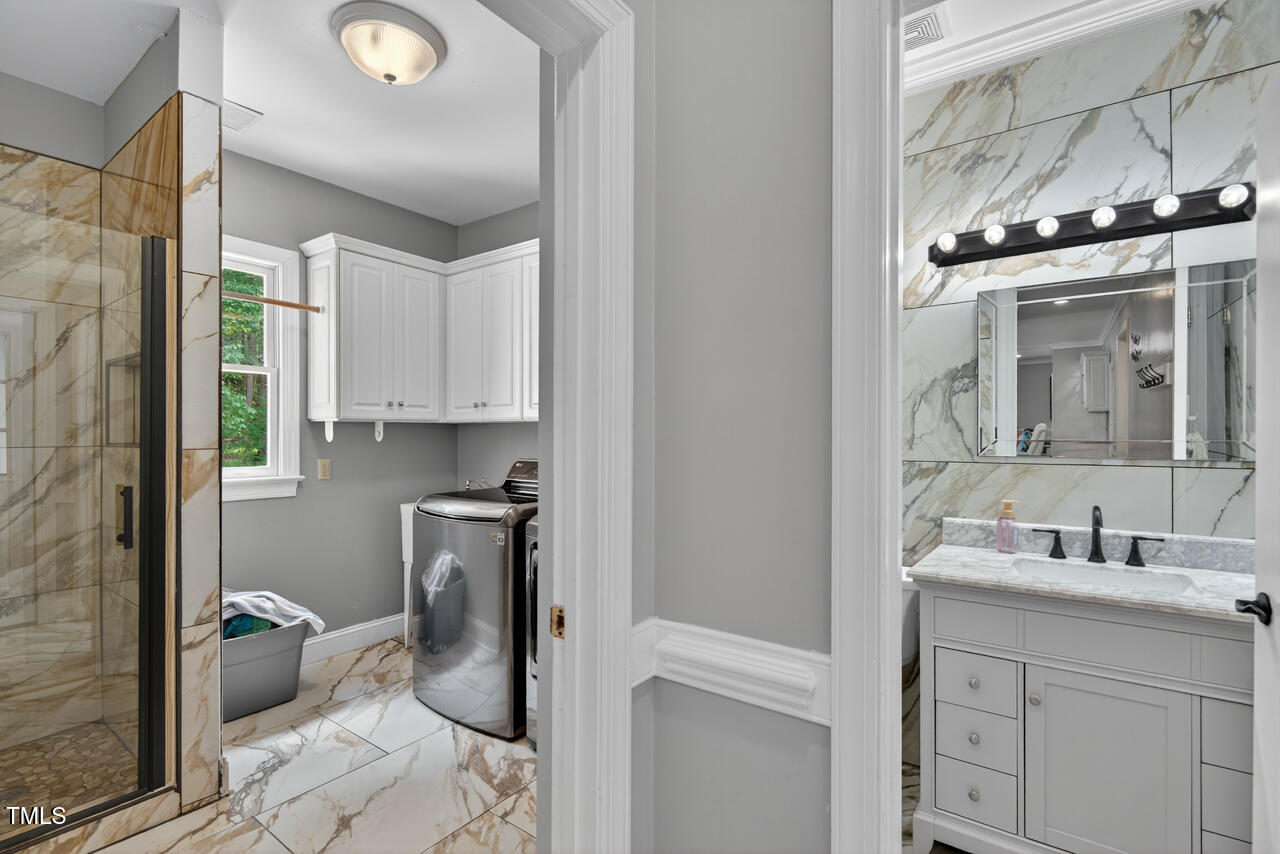 6225 Acorn Ridge Trail