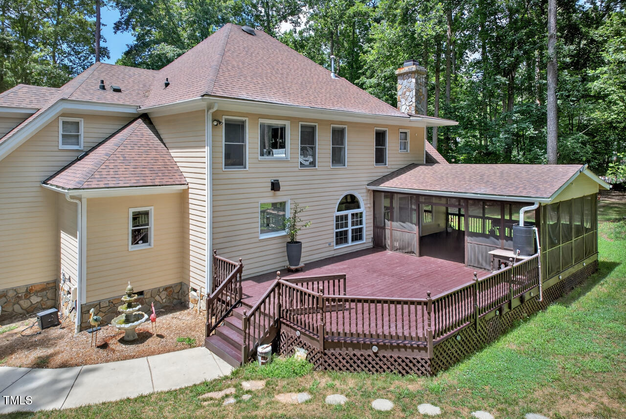 6225 Acorn Ridge Trail