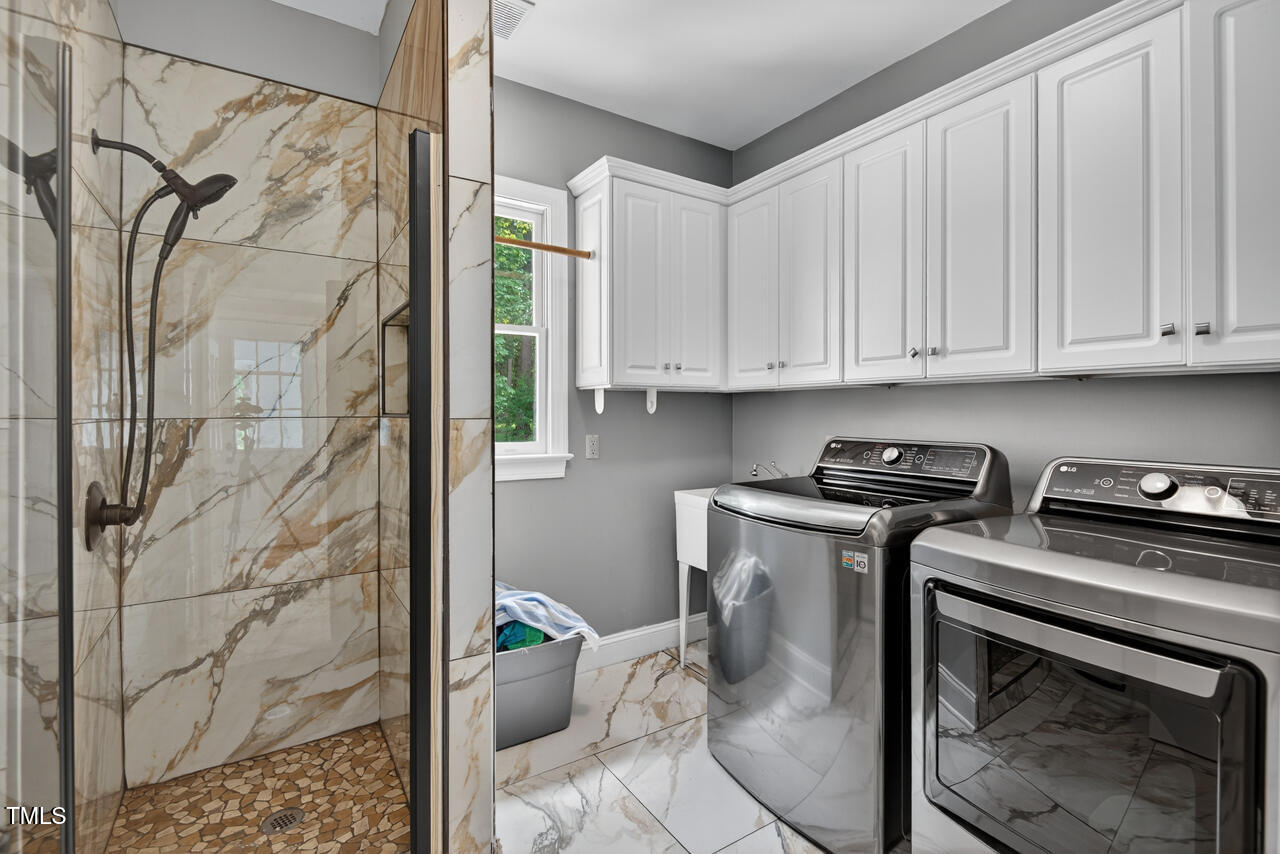 6225 Acorn Ridge Trail