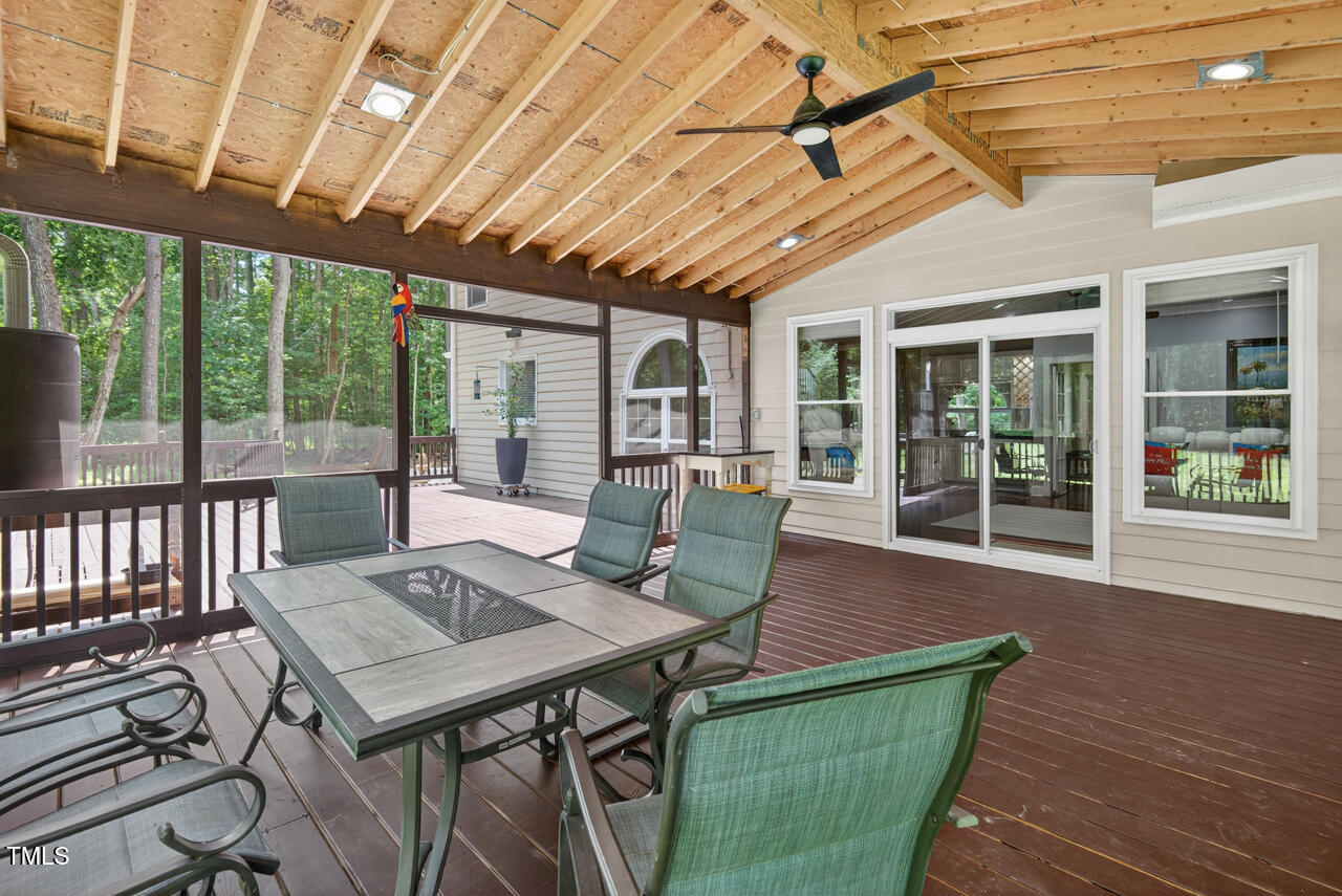 6225 Acorn Ridge Trail