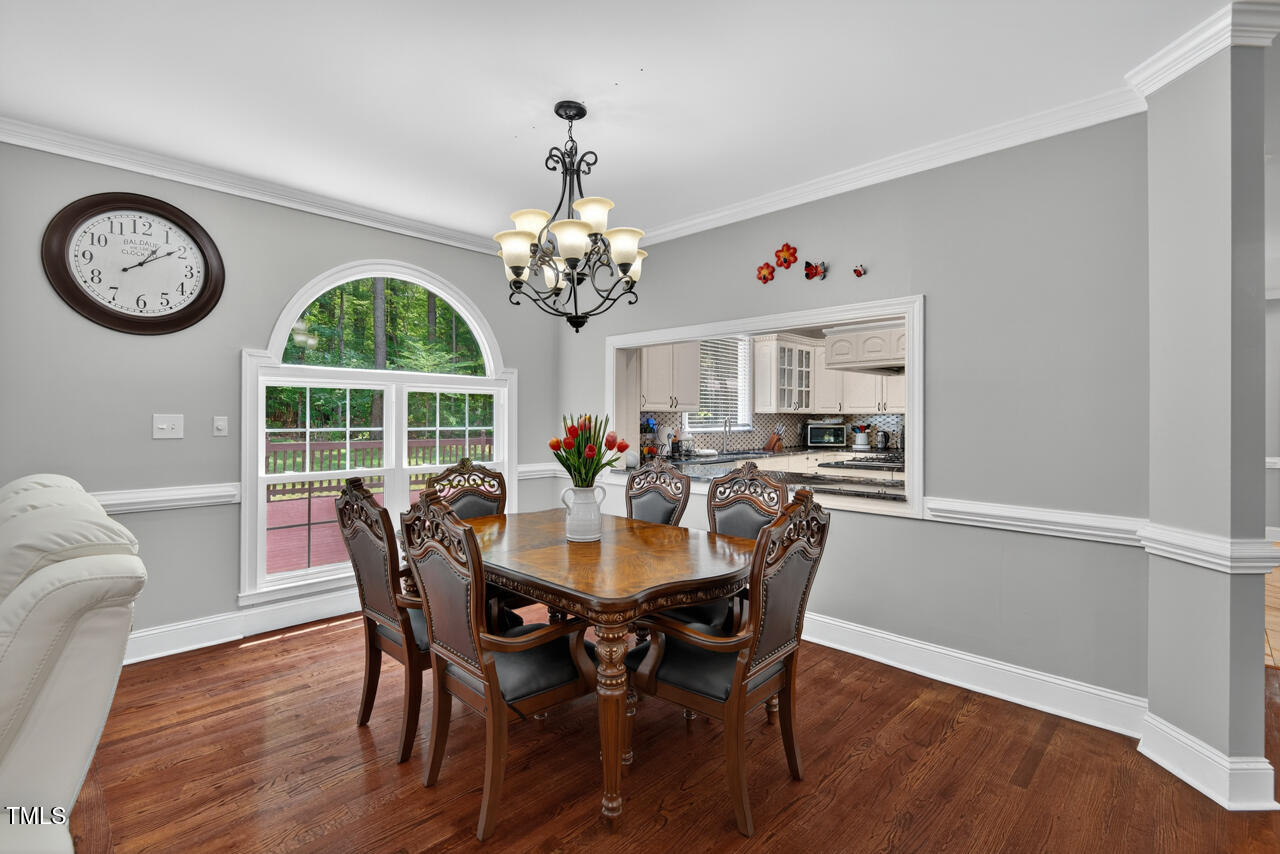 6225 Acorn Ridge Trail