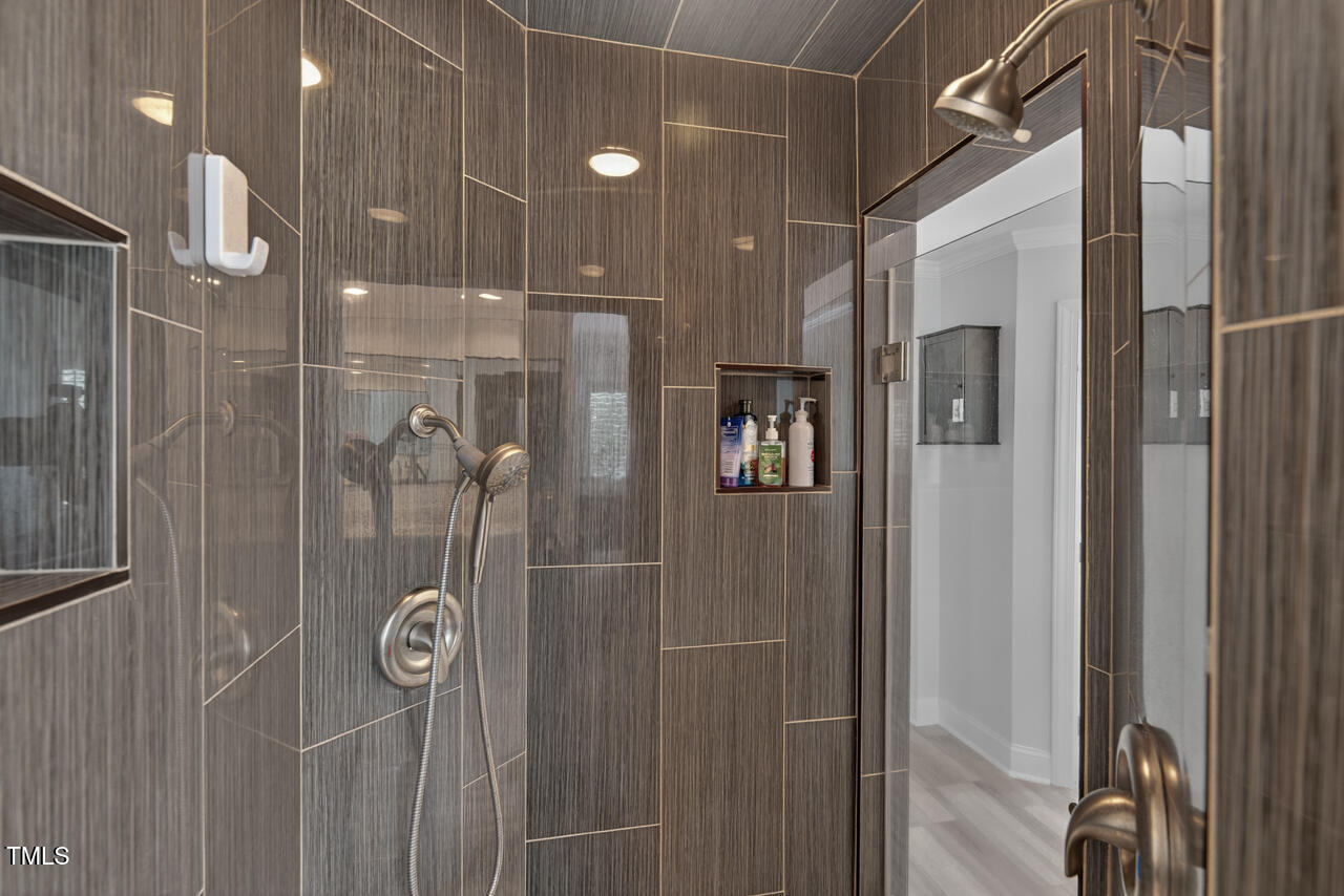 6225 Acorn Ridge Trail