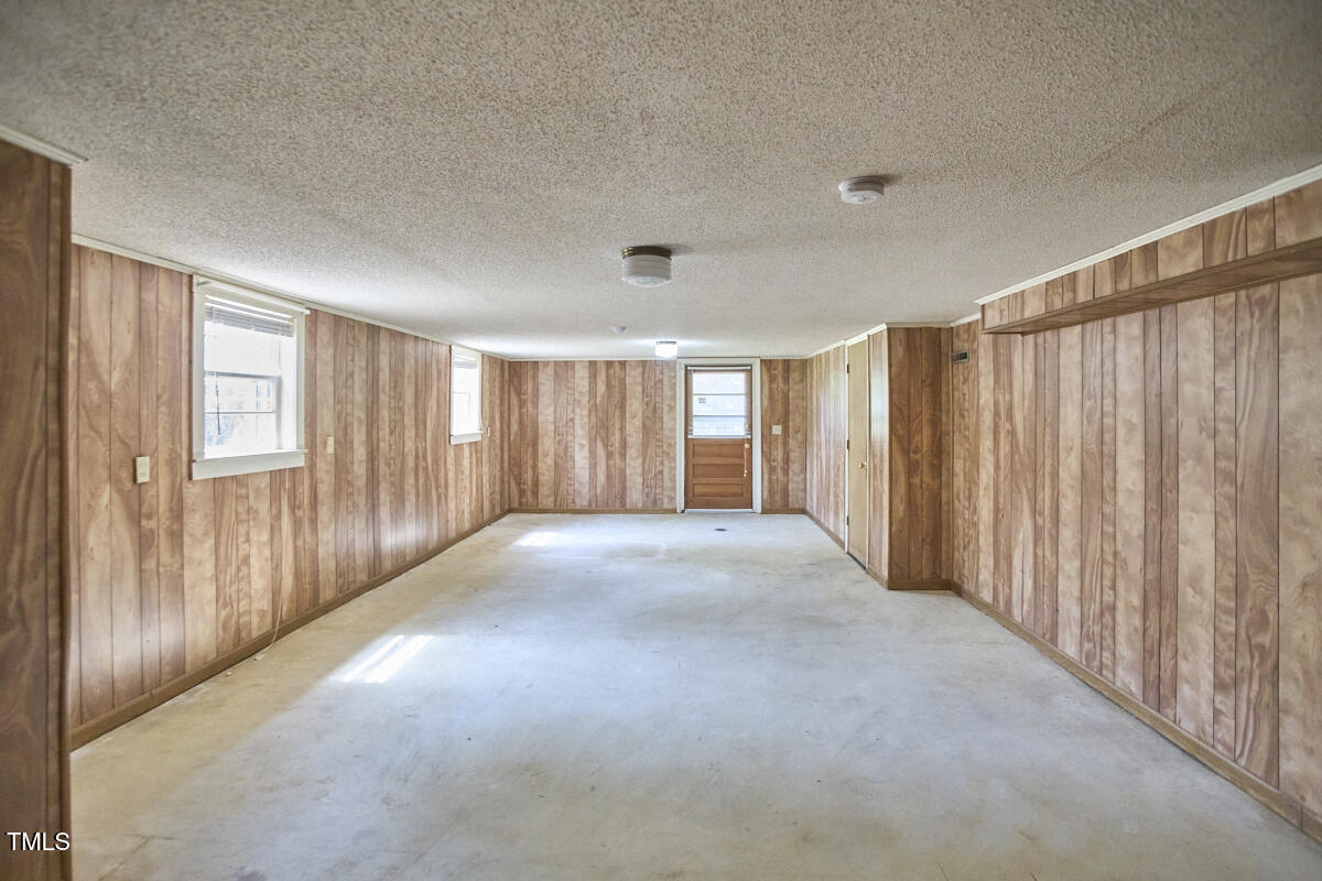 311 Ebon Road