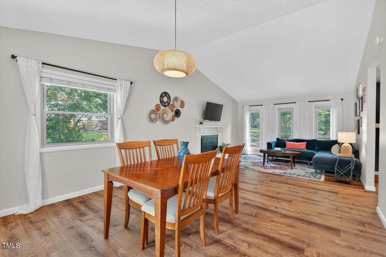 810 Royal Oaks Drive