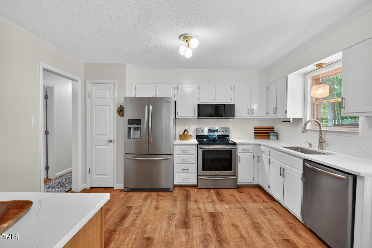 810 Royal Oaks Drive