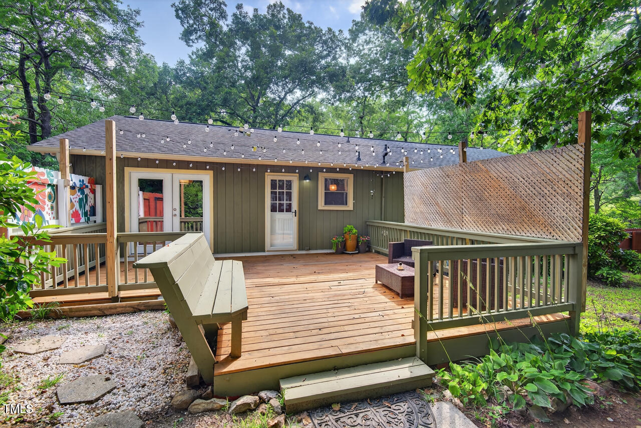 810 Royal Oaks Drive