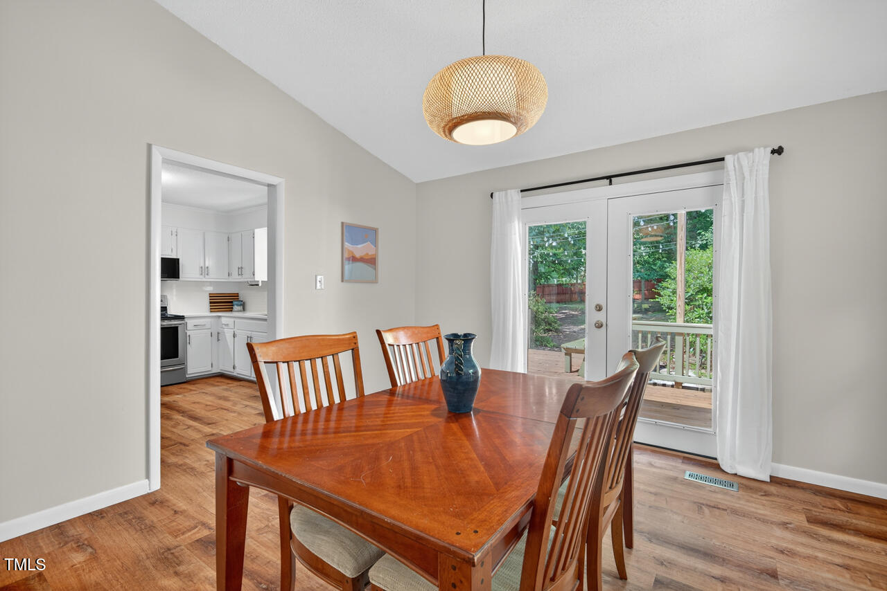 810 Royal Oaks Drive