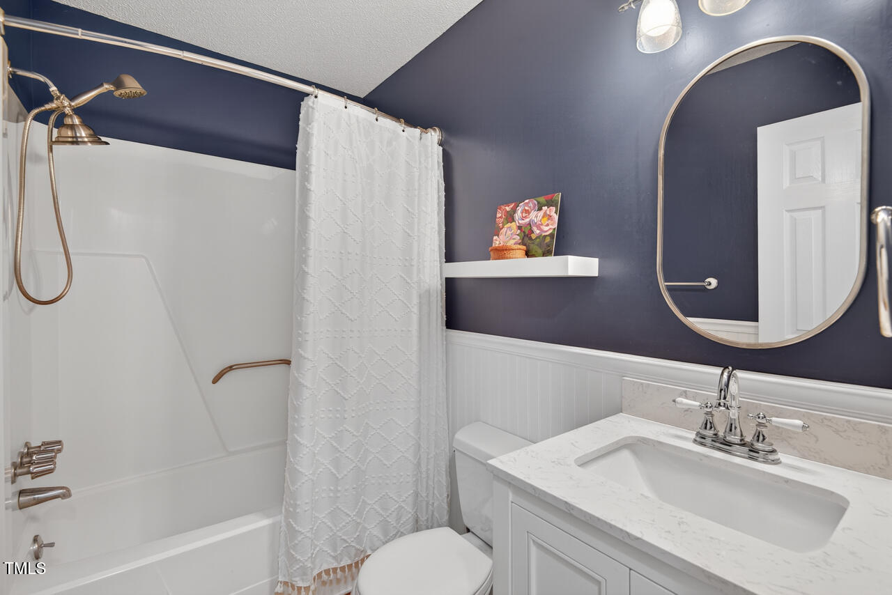 810 Royal Oaks Drive