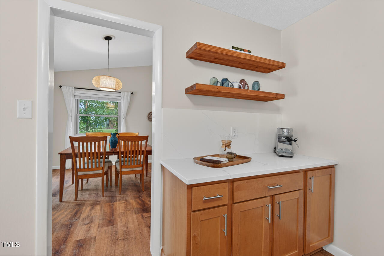 810 Royal Oaks Drive