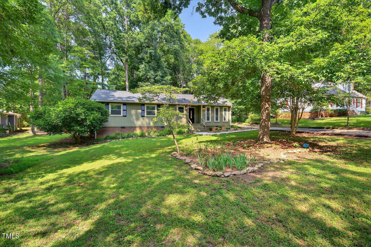 810 Royal Oaks Drive