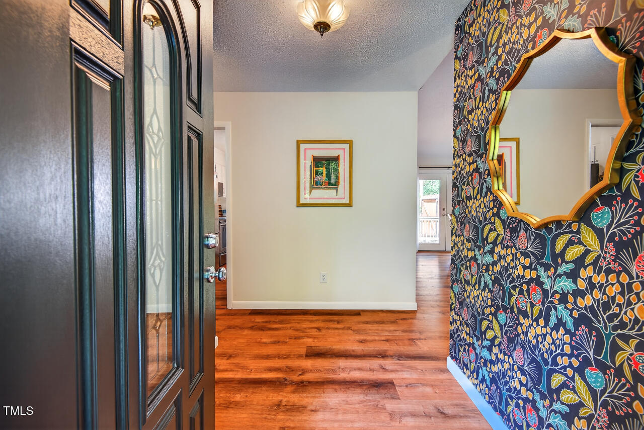 810 Royal Oaks Drive