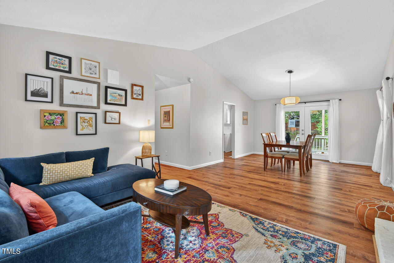 810 Royal Oaks Drive