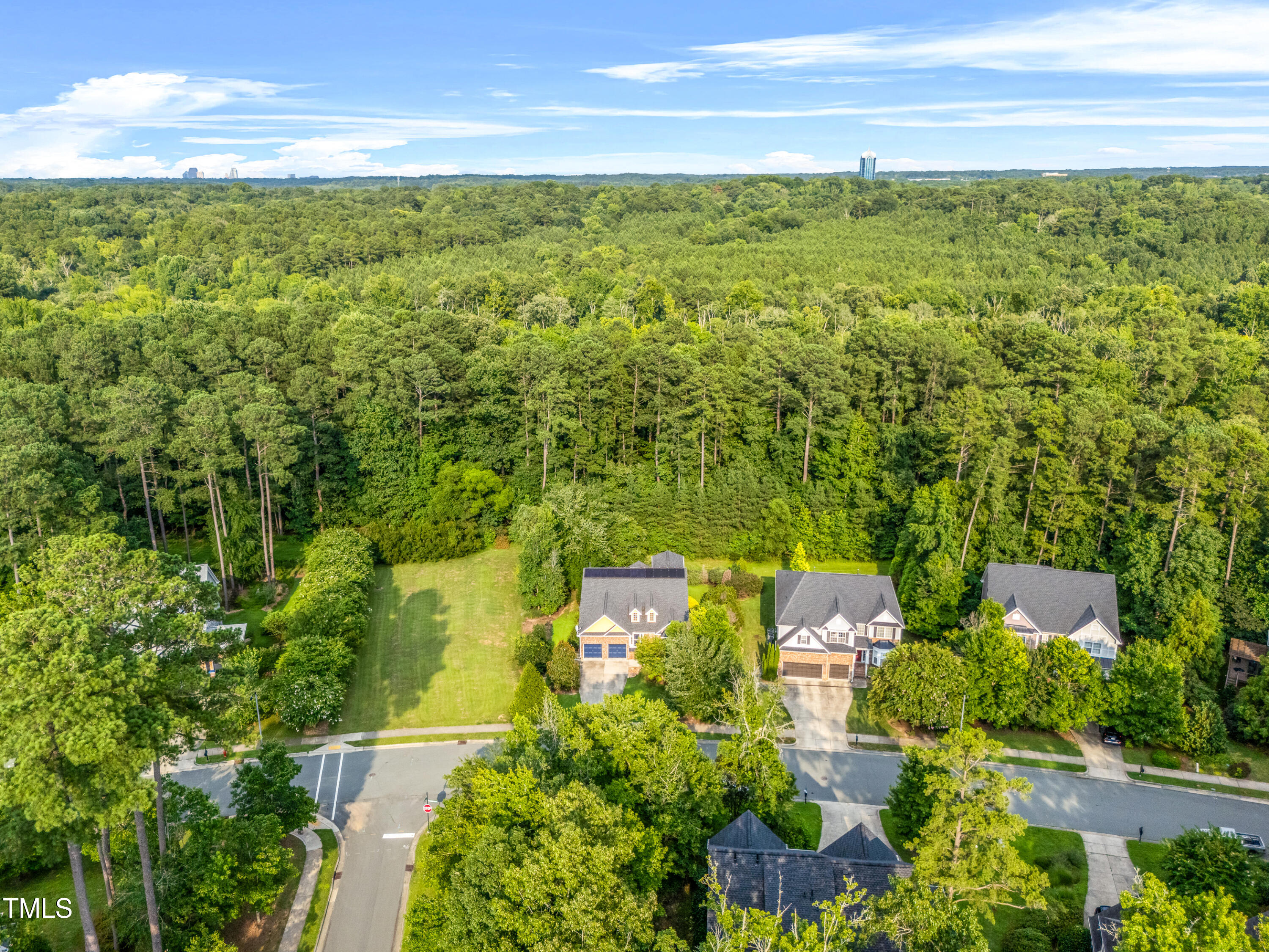 308 Harkness Circle